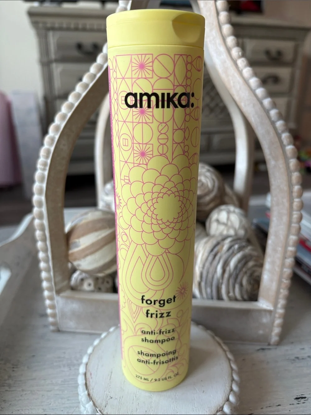 amika Forget Frizz Anti-Frizz Shampoo